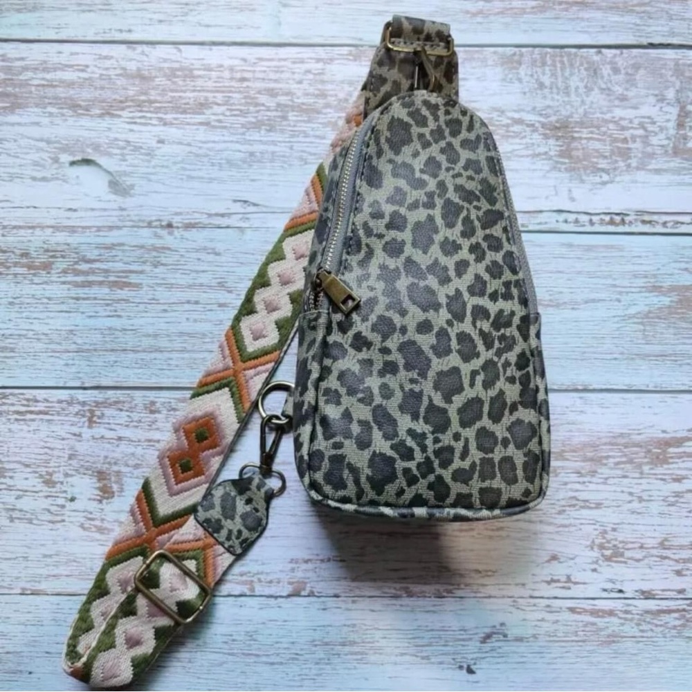New Green Leo Sling Bag